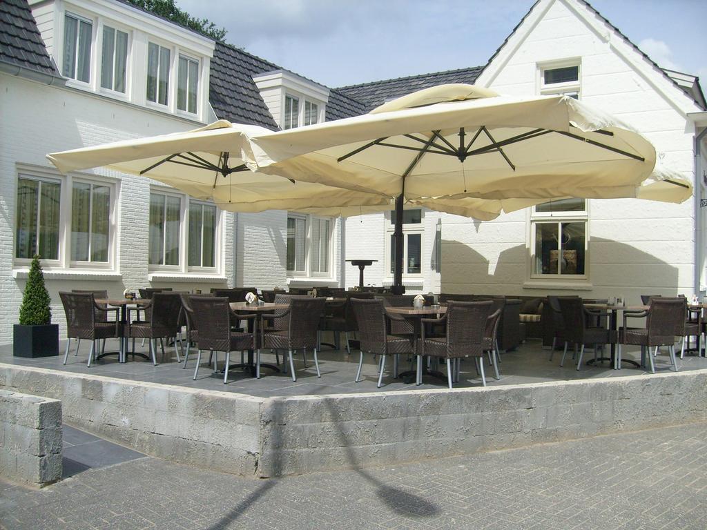 Hotel Brasserie Oud Maren Екстериор снимка