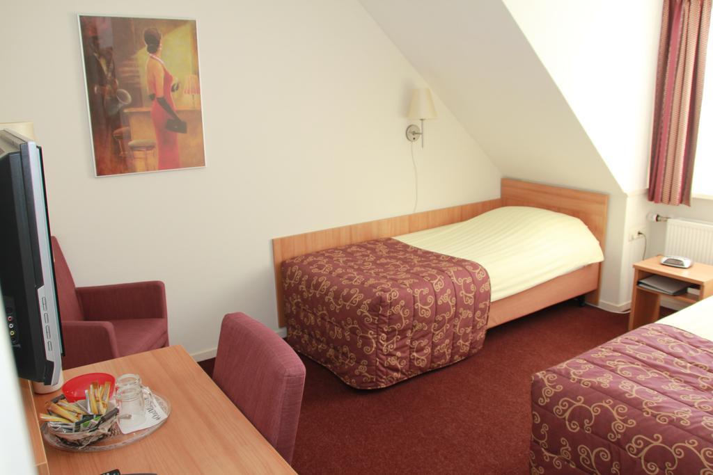 Hotel Brasserie Oud Maren Екстериор снимка